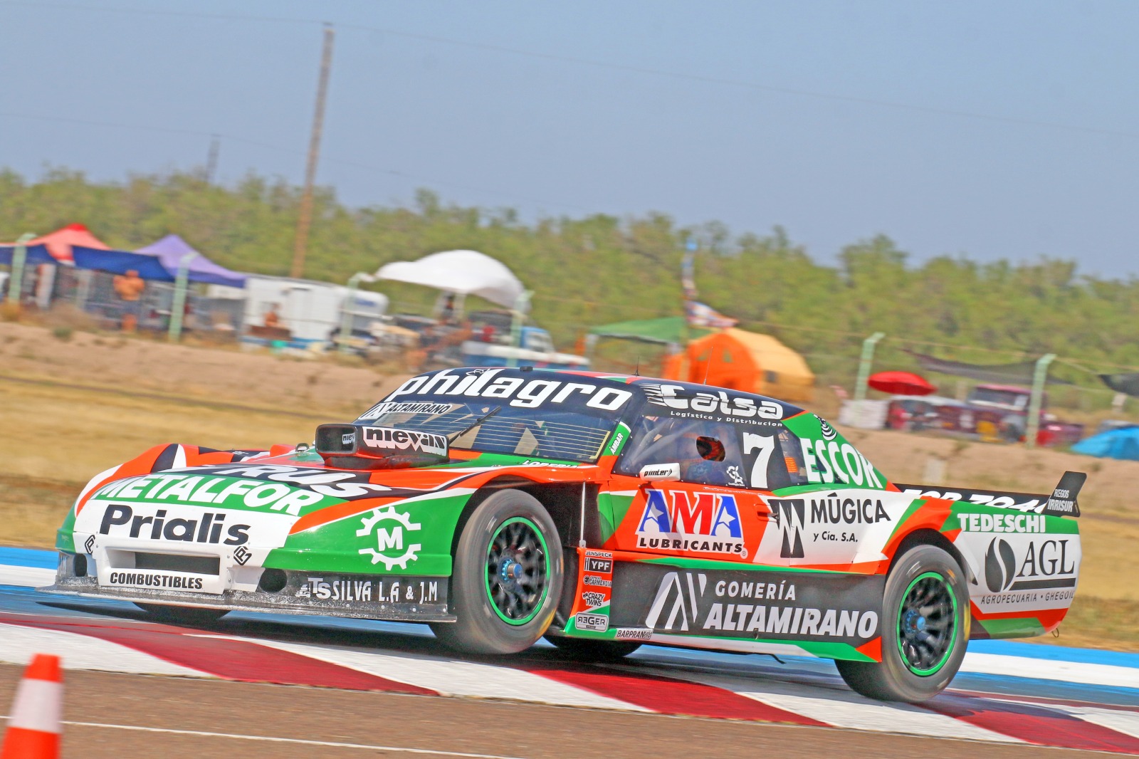 Las mejores fotos del sábado del Turismo Carretera en Viedma: WhatsApp Image 2023-02-11 at 14.43.55.jpeg